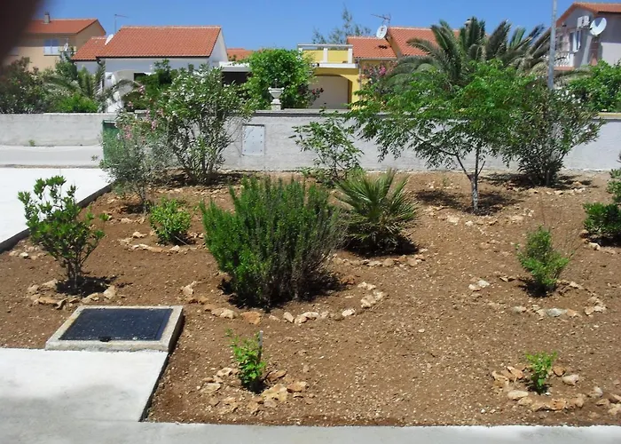 Apartman With A Parking Space - 11551 Vir